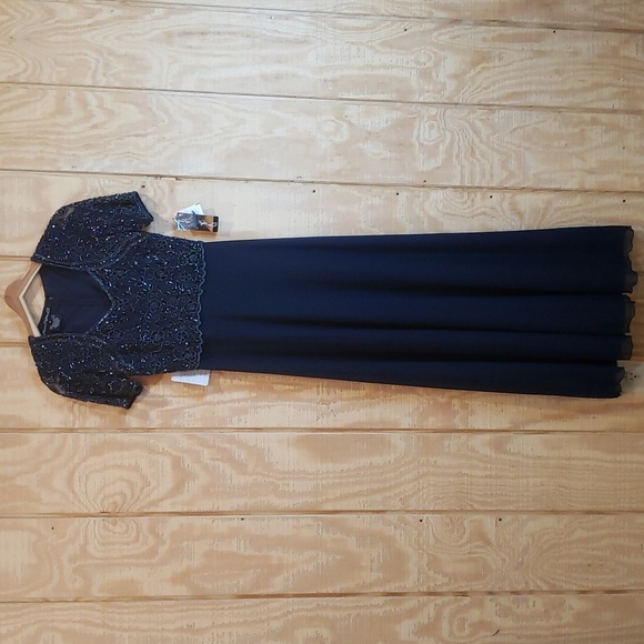 Pisarro Nights NWT Navy Blue Beaded Short Sleeve Maxi Dress Size 2 #2521 - Picture 1 of 10